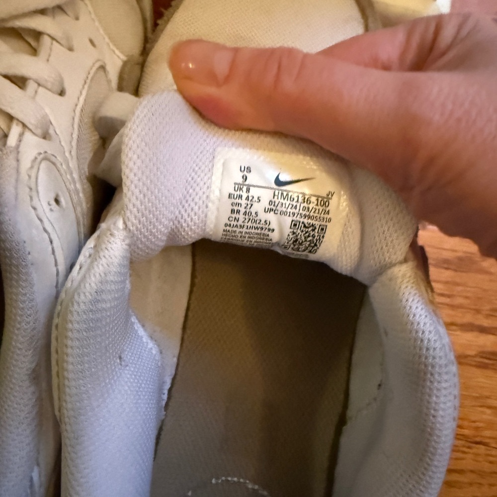 Nike Air Men's White and Light Gray Athletic Sneakers - Picture 4 of 5
